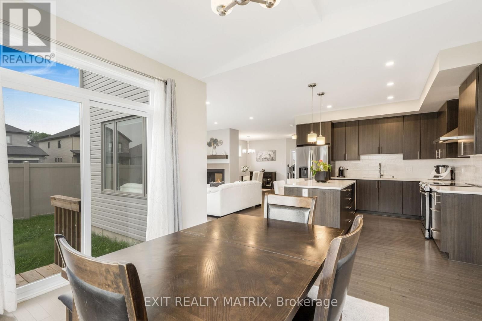 700 NAMUR STREET Image 16