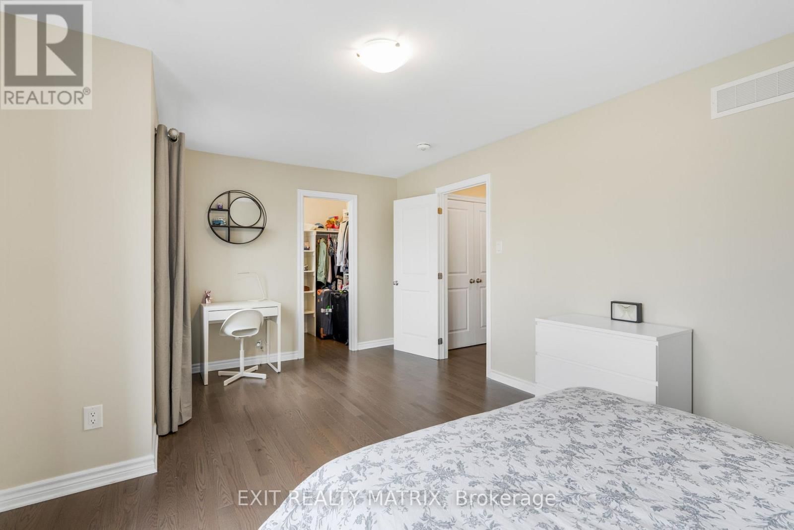 700 NAMUR STREET Image 23