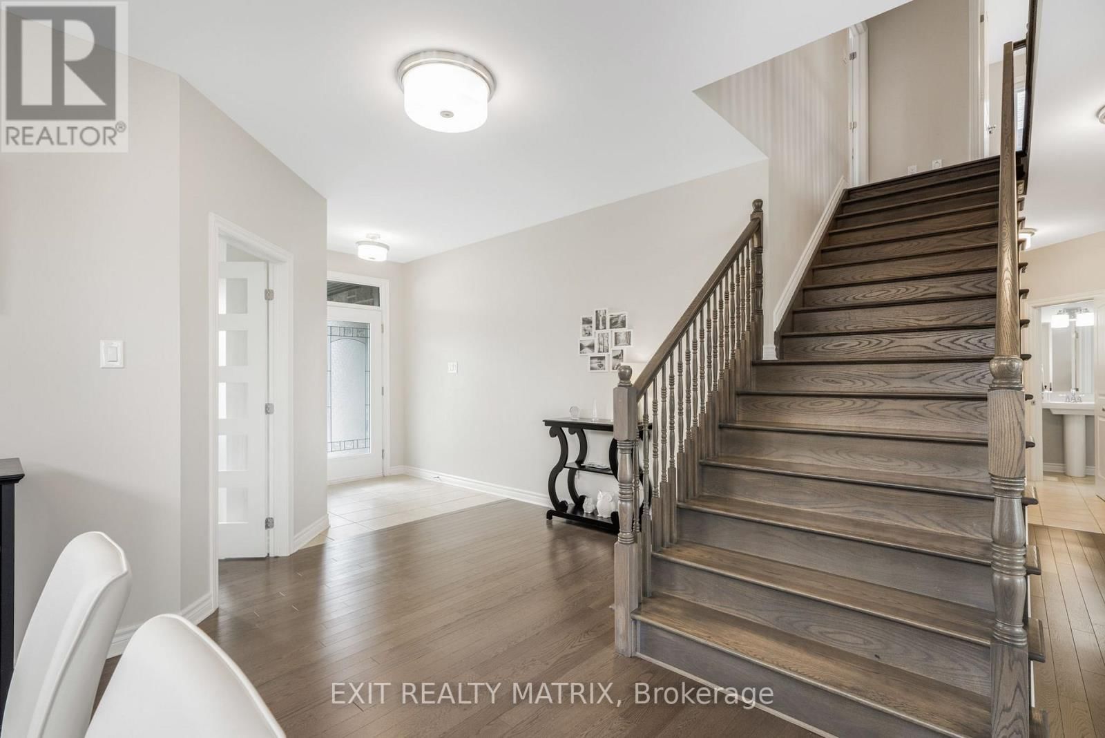 700 NAMUR STREET Image 6