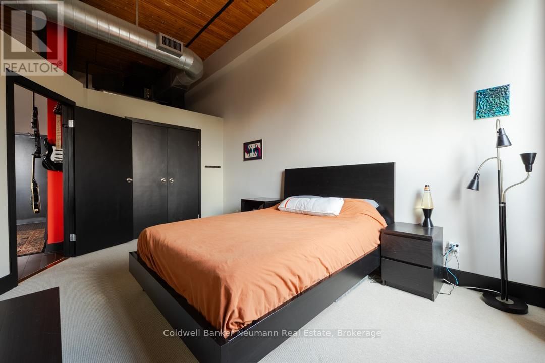 221 - 26 ONTARIO STREET Image 12