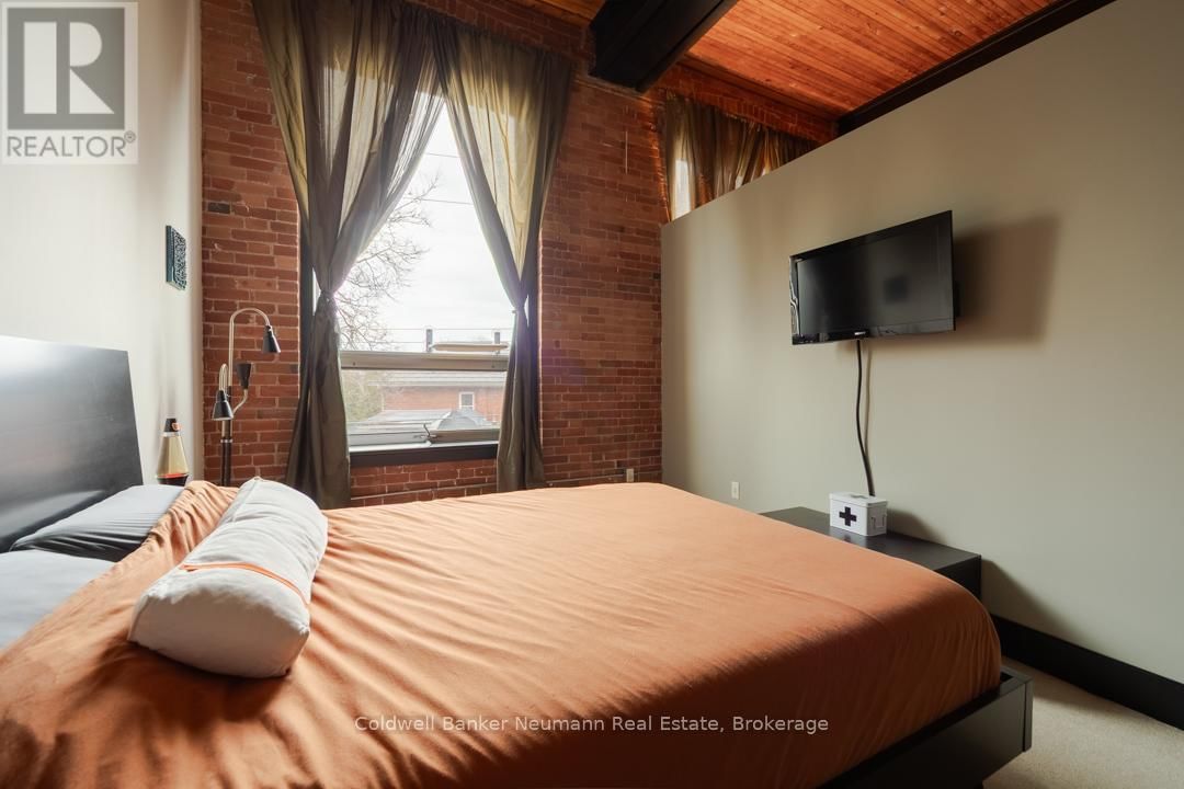 221 - 26 ONTARIO STREET Image 14