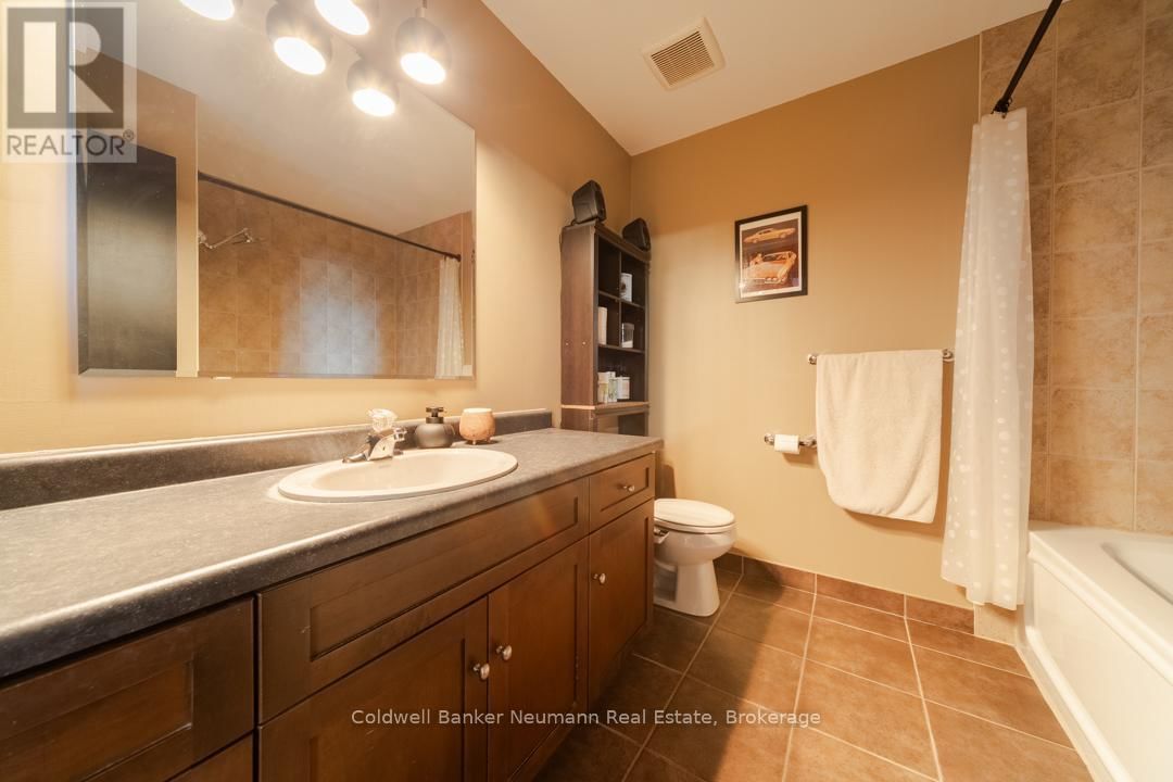 221 - 26 ONTARIO STREET Image 15