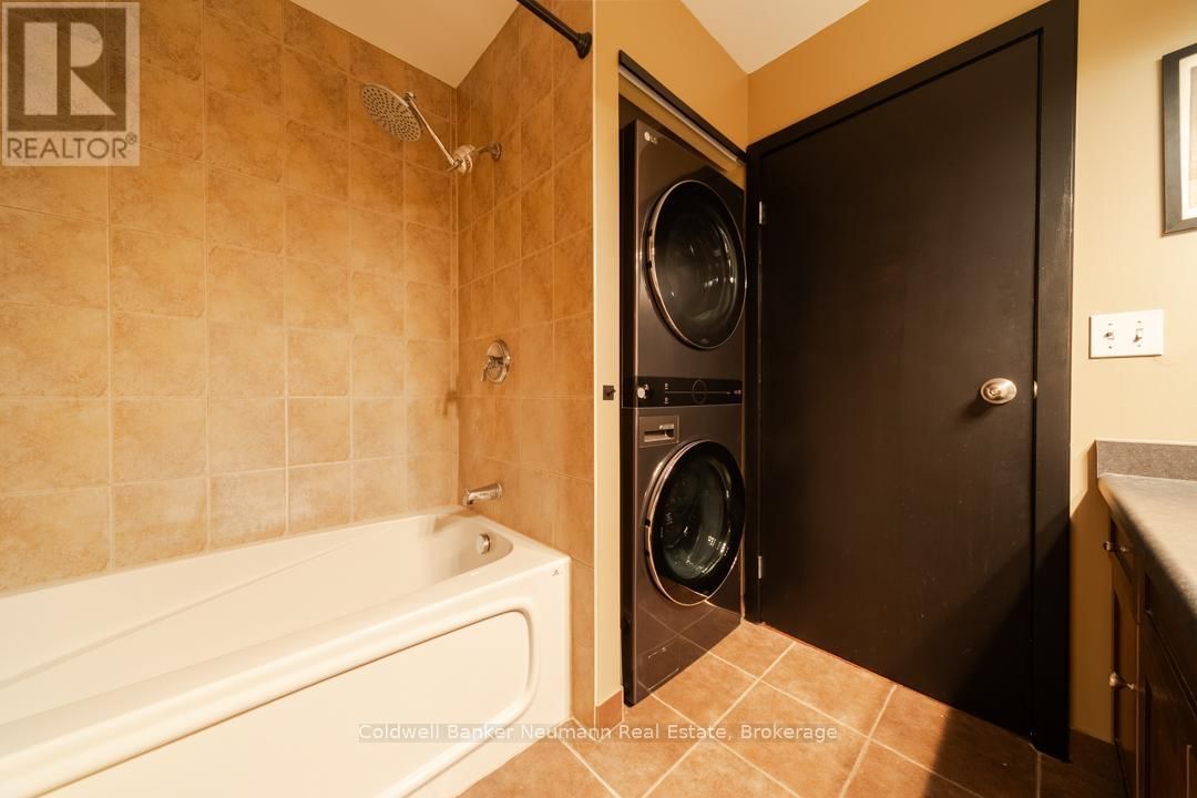 221 - 26 ONTARIO STREET Image 17