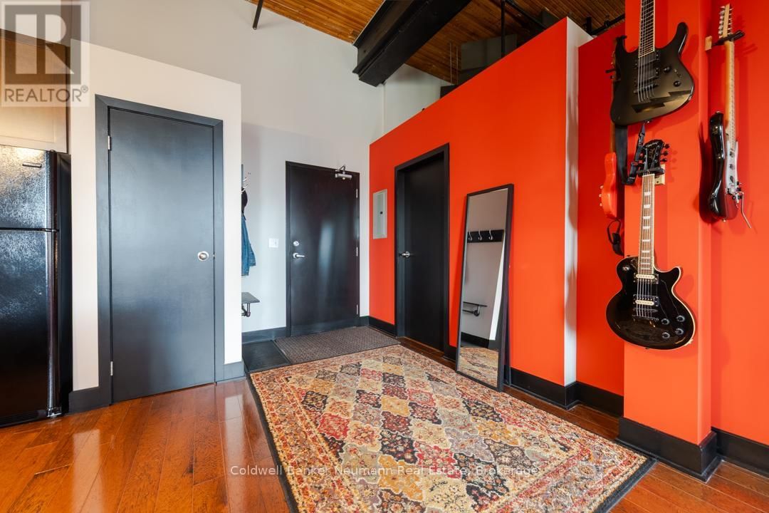 221 - 26 ONTARIO STREET Image 19