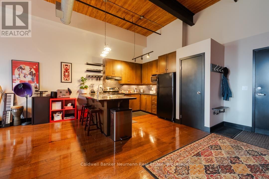 221 - 26 ONTARIO STREET Image 21