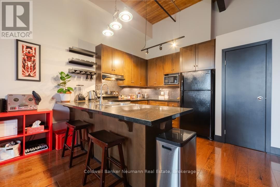 221 - 26 ONTARIO STREET Image 27