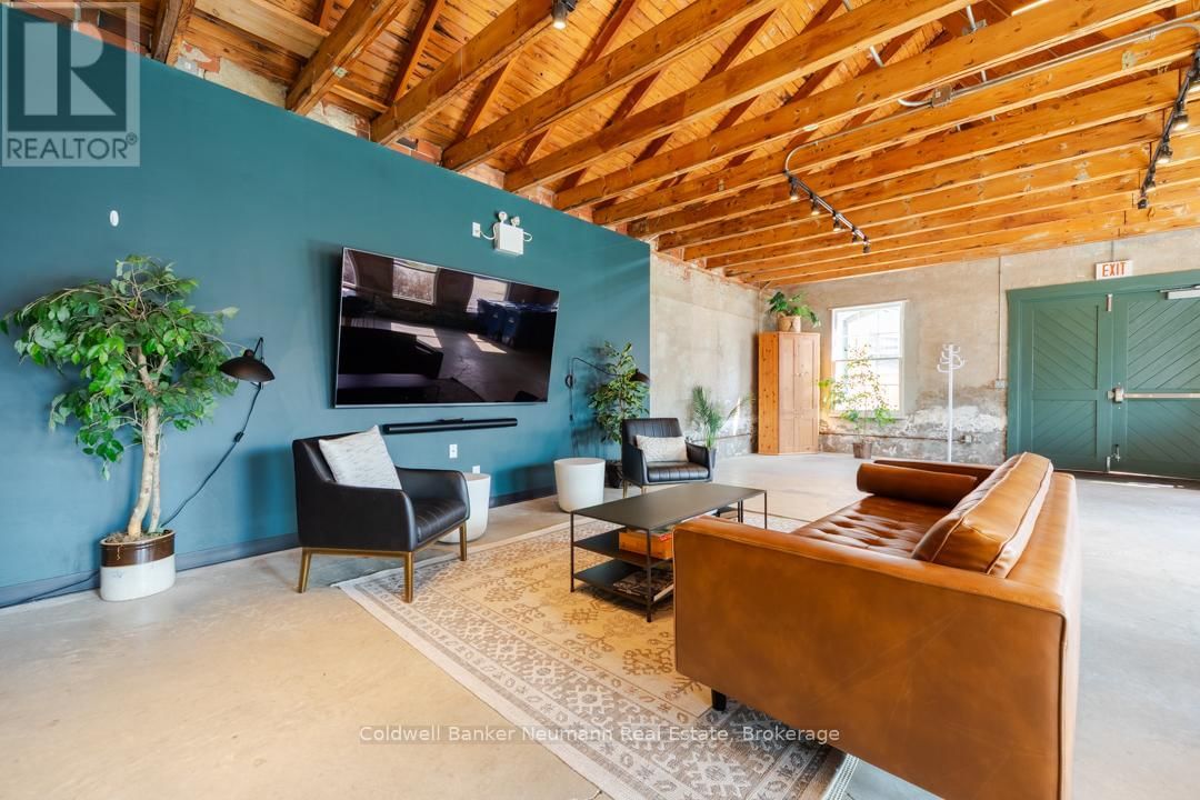 221 - 26 ONTARIO STREET Image 32