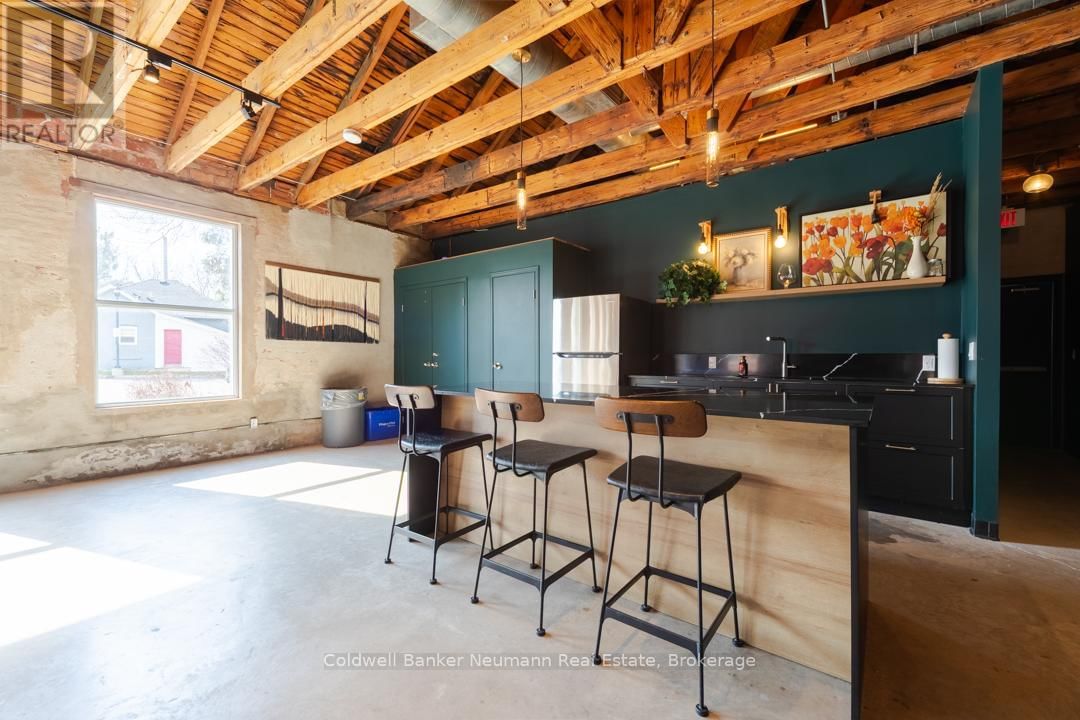 221 - 26 ONTARIO STREET Image 35