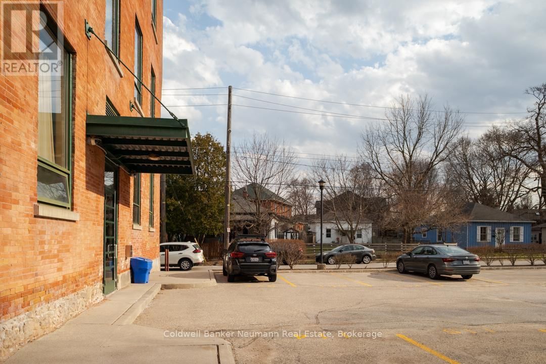 221 - 26 ONTARIO STREET Image 6