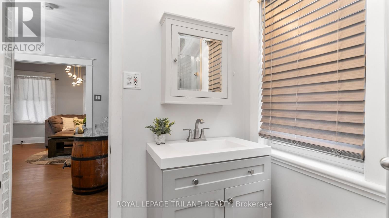 41 GUNN STREET Image 14