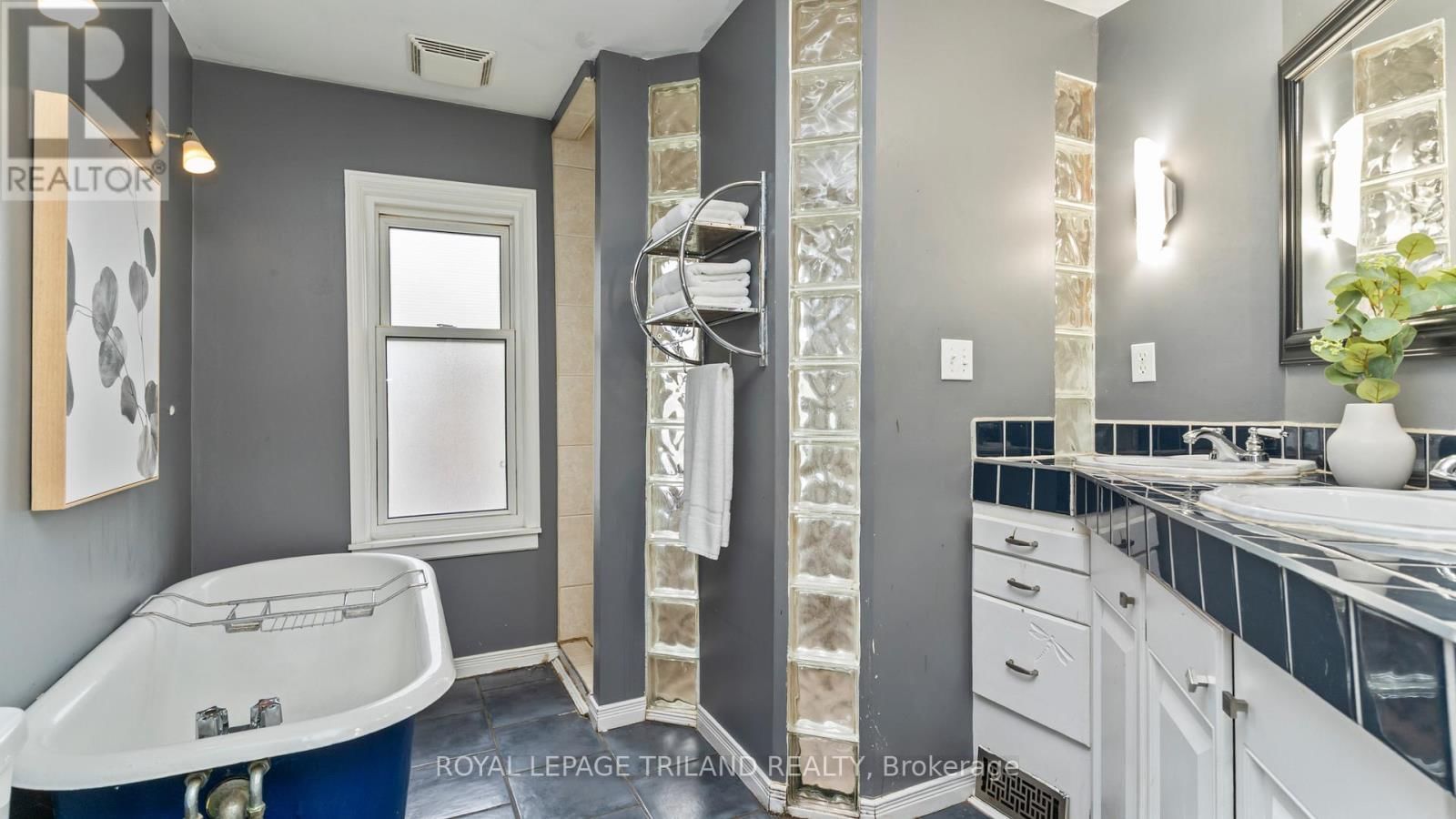 41 GUNN STREET Image 17