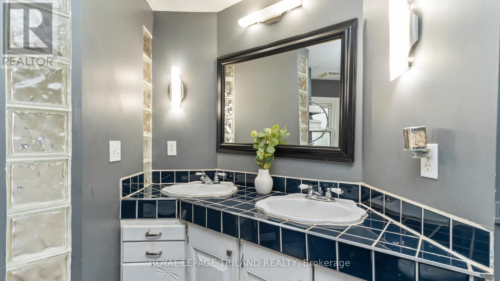 41 GUNN STREET Image 18