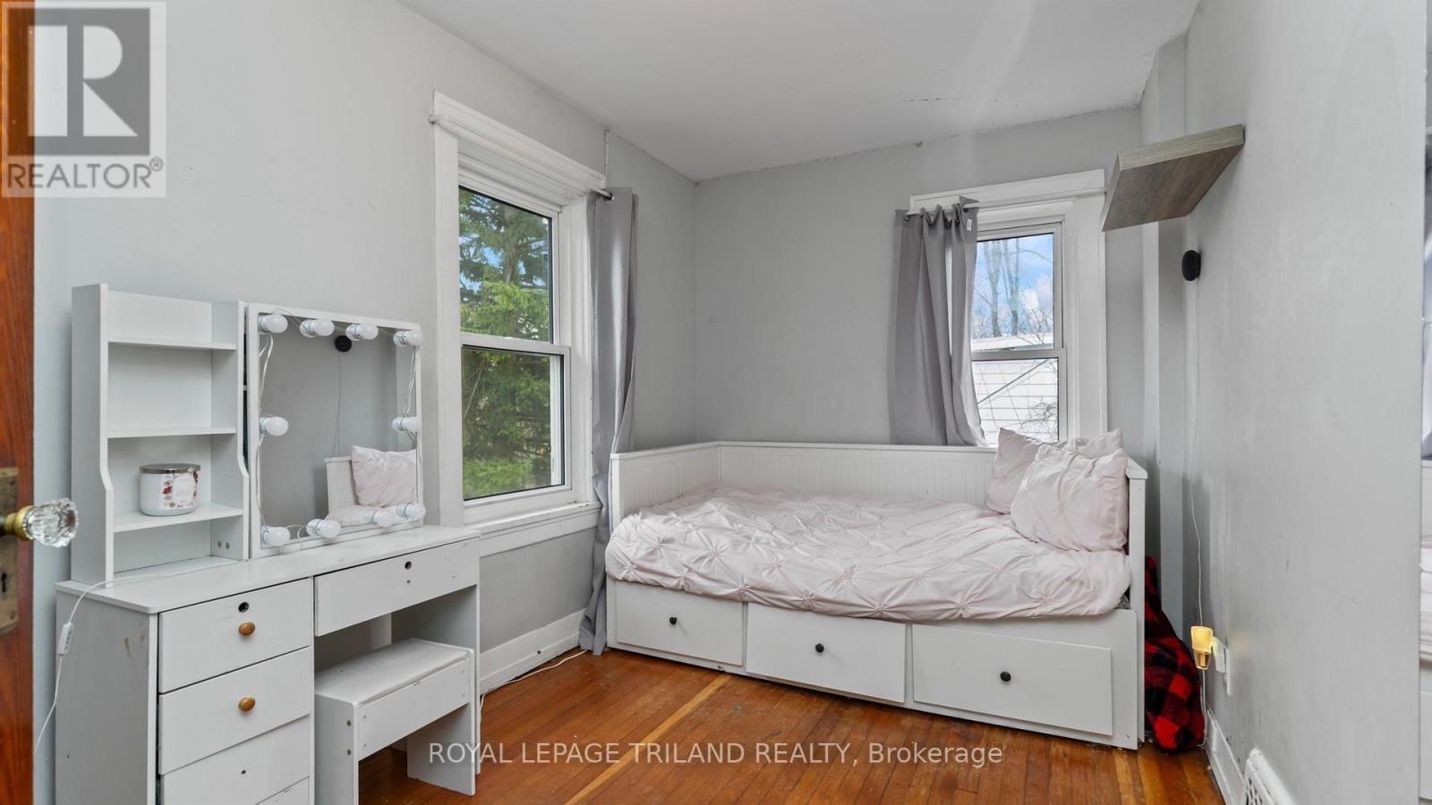 41 GUNN STREET Image 19