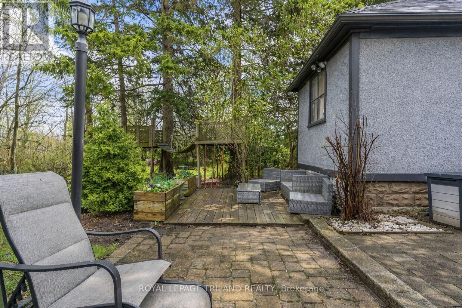 41 GUNN STREET Image 25