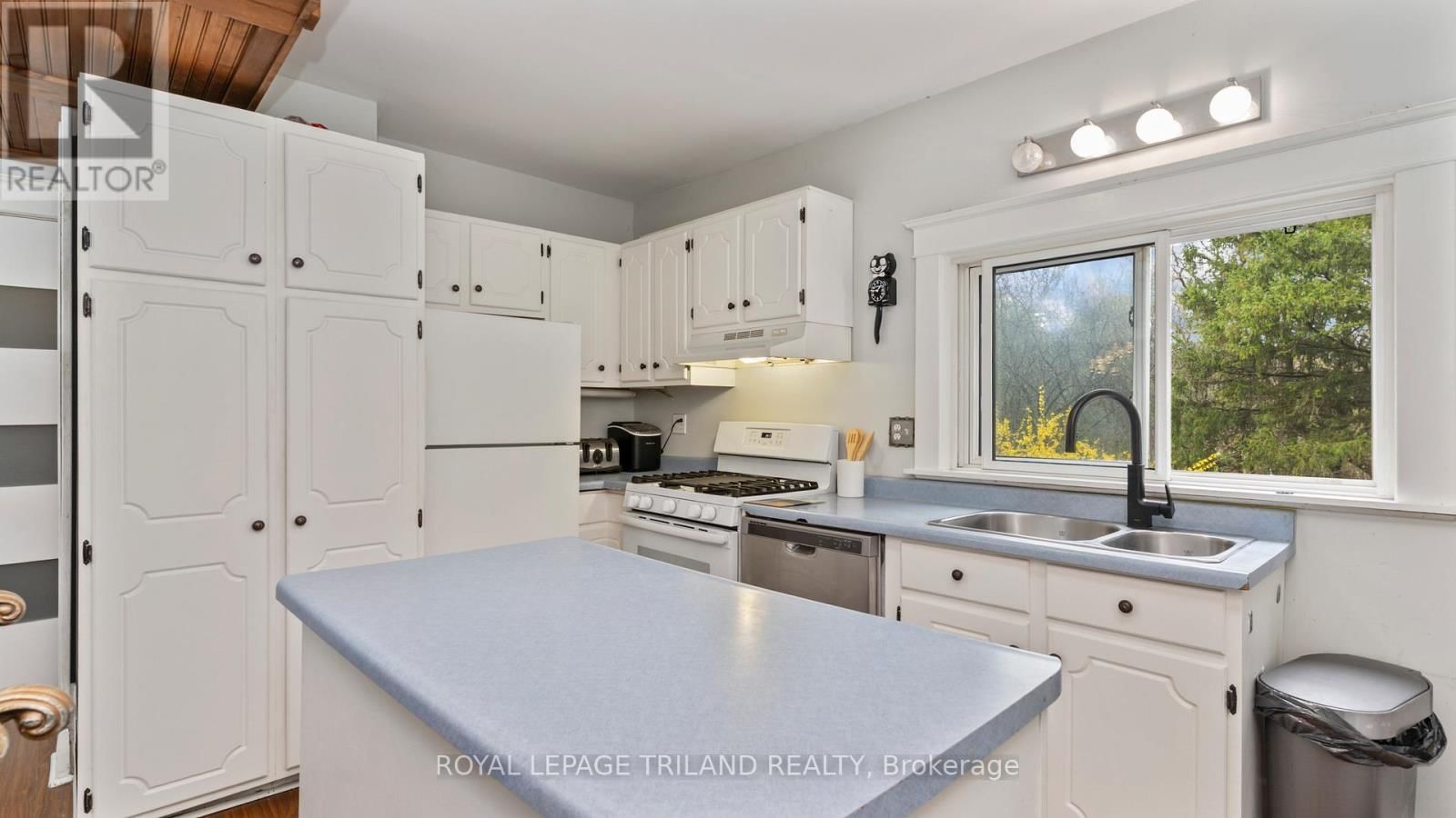 41 GUNN STREET Image 8