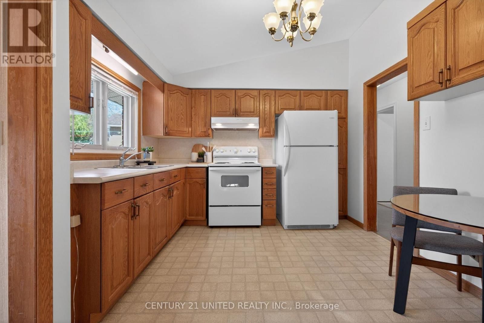 1288 ALGONQUIN BOULEVARD Image 18