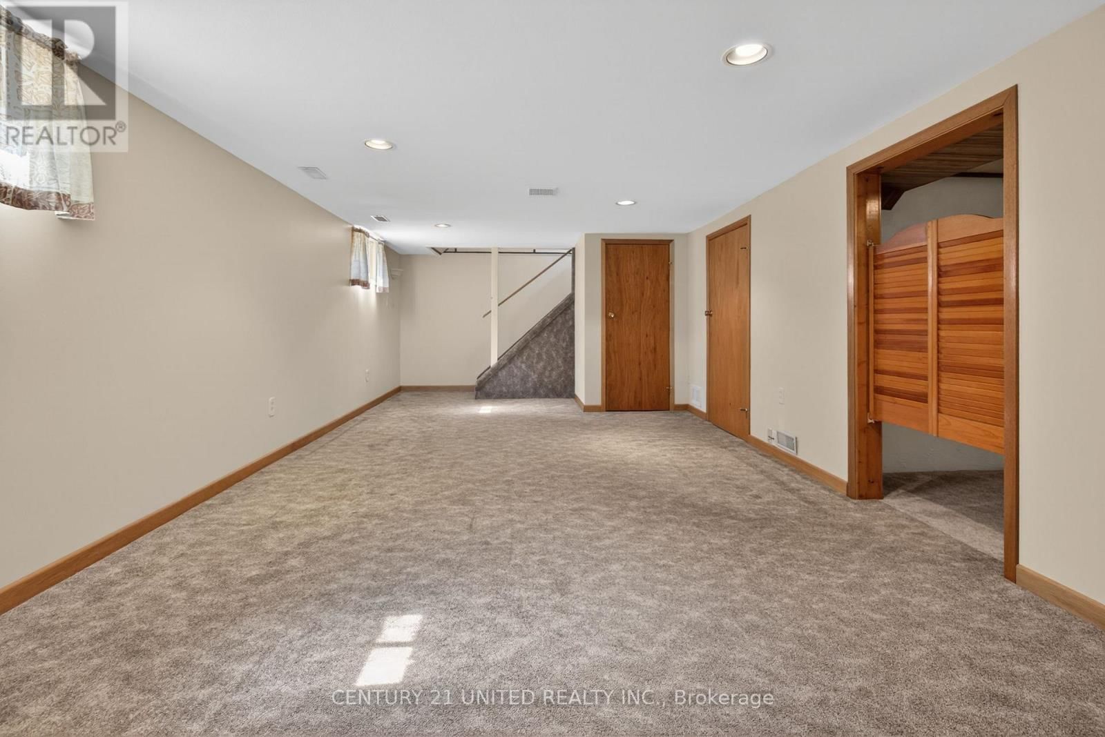 1288 ALGONQUIN BOULEVARD Image 34