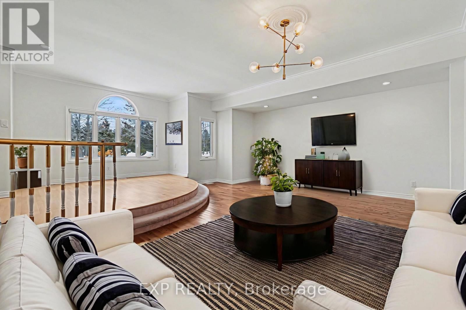 5749 KNIGHTS DRIVE Image 9