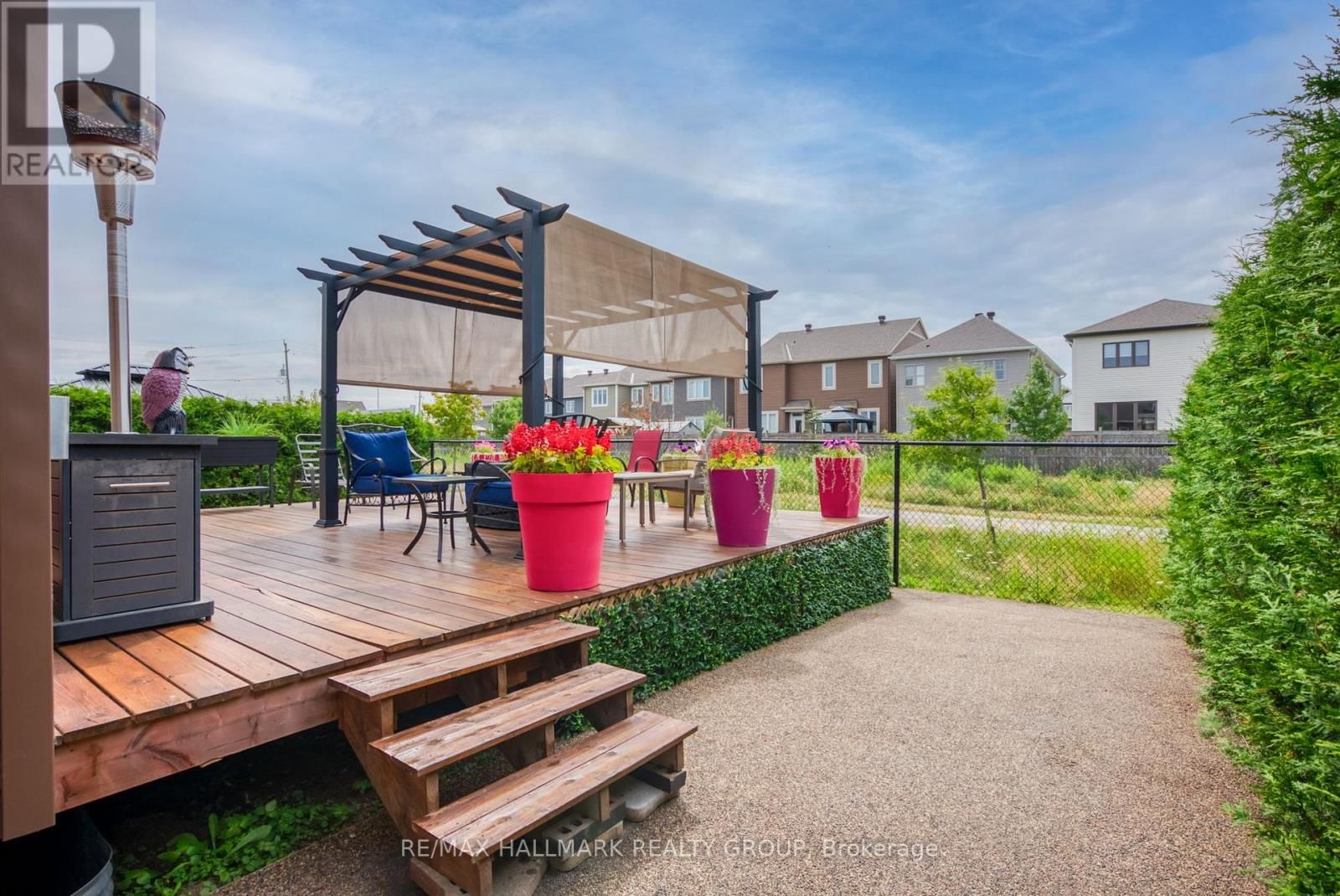 321 HEPATICA WAY Image 35