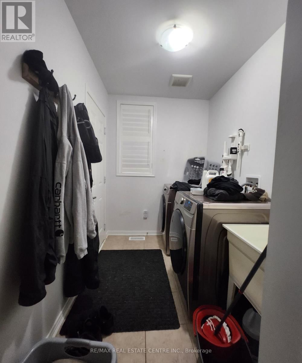 24 ARMES STREET Image 15