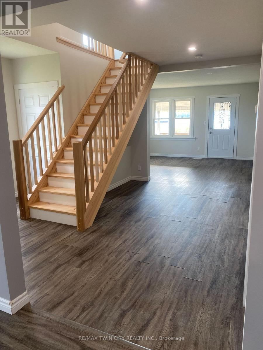 8 CONC. 8 TOWNSEND Image 19