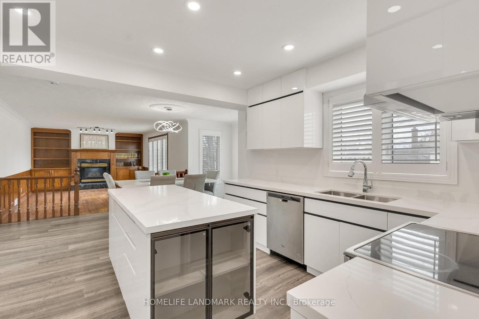 579 PARADISE CRESCENT Image 12