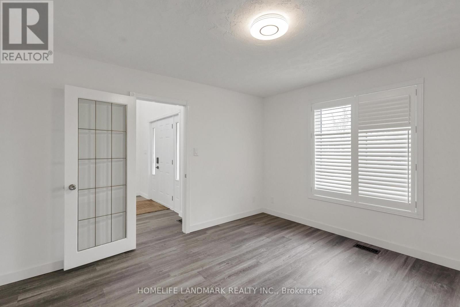 579 PARADISE CRESCENT Image 15