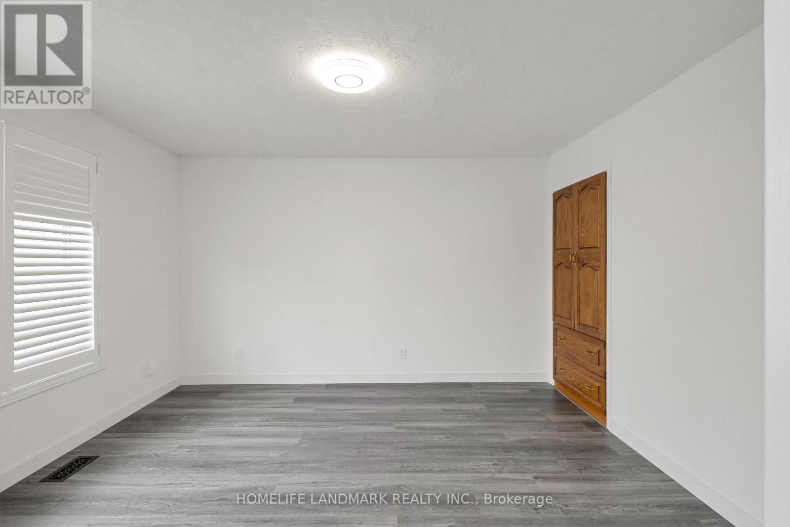 579 PARADISE CRESCENT Image 16