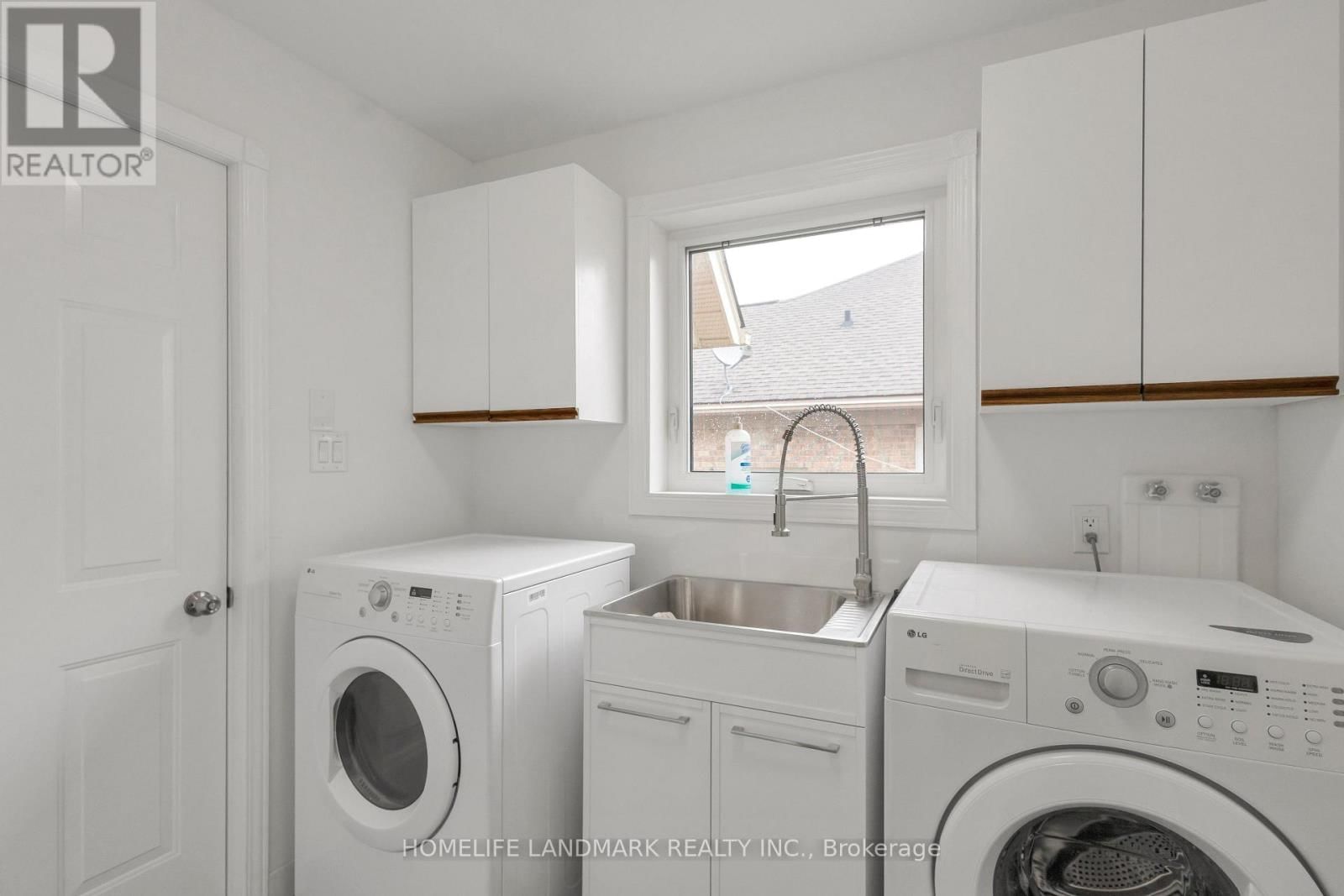 579 PARADISE CRESCENT Image 19