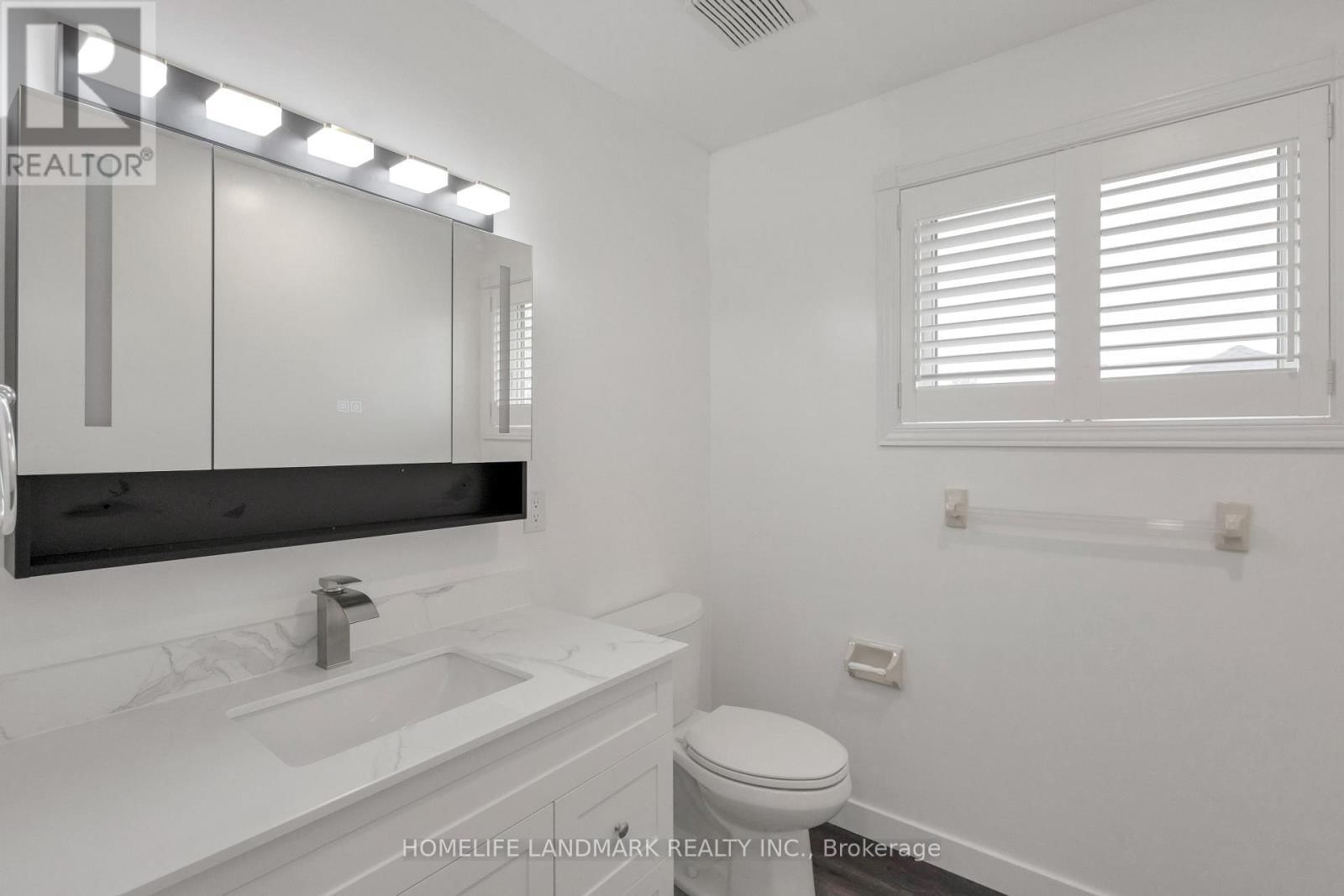 579 PARADISE CRESCENT Image 33