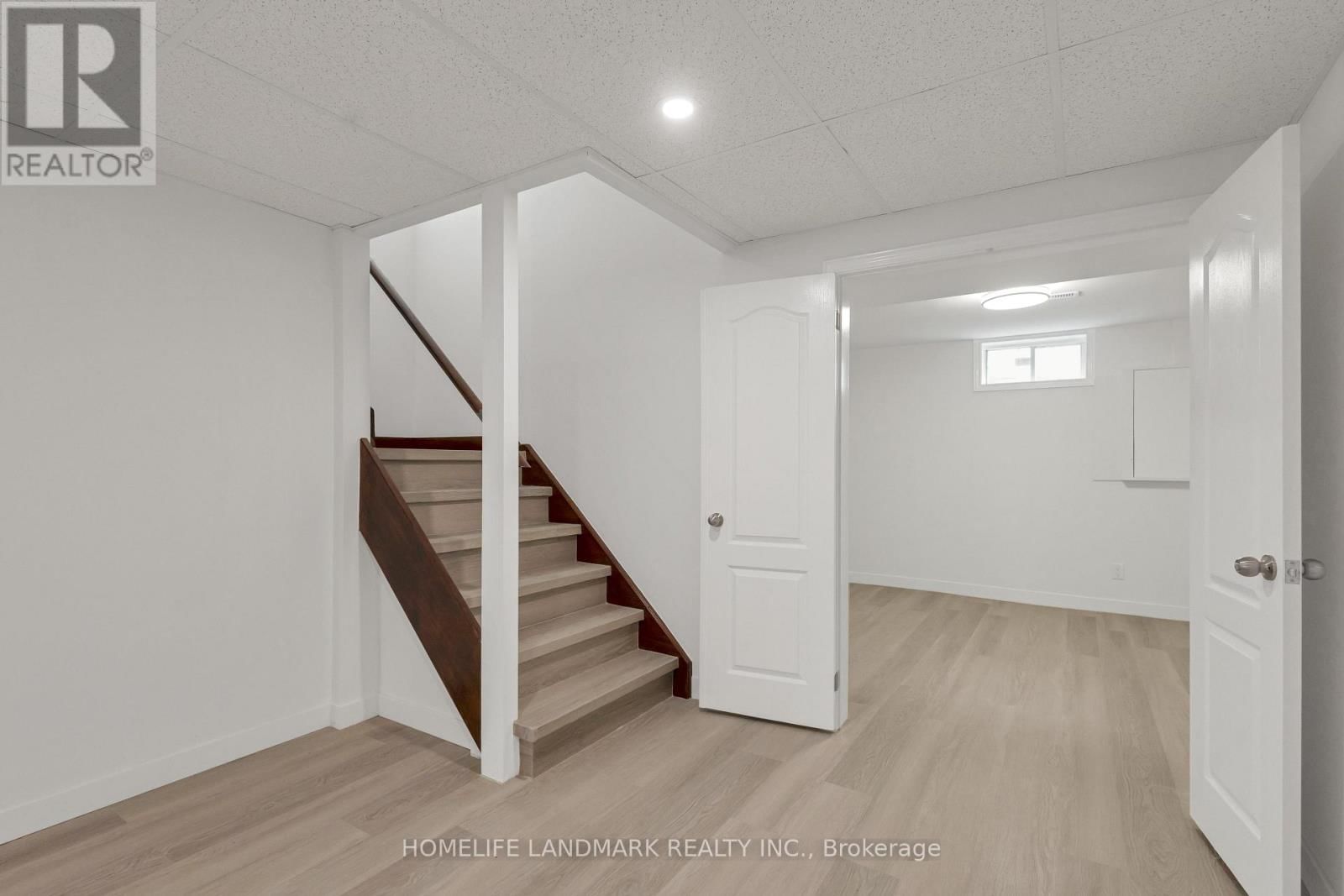 579 PARADISE CRESCENT Image 36