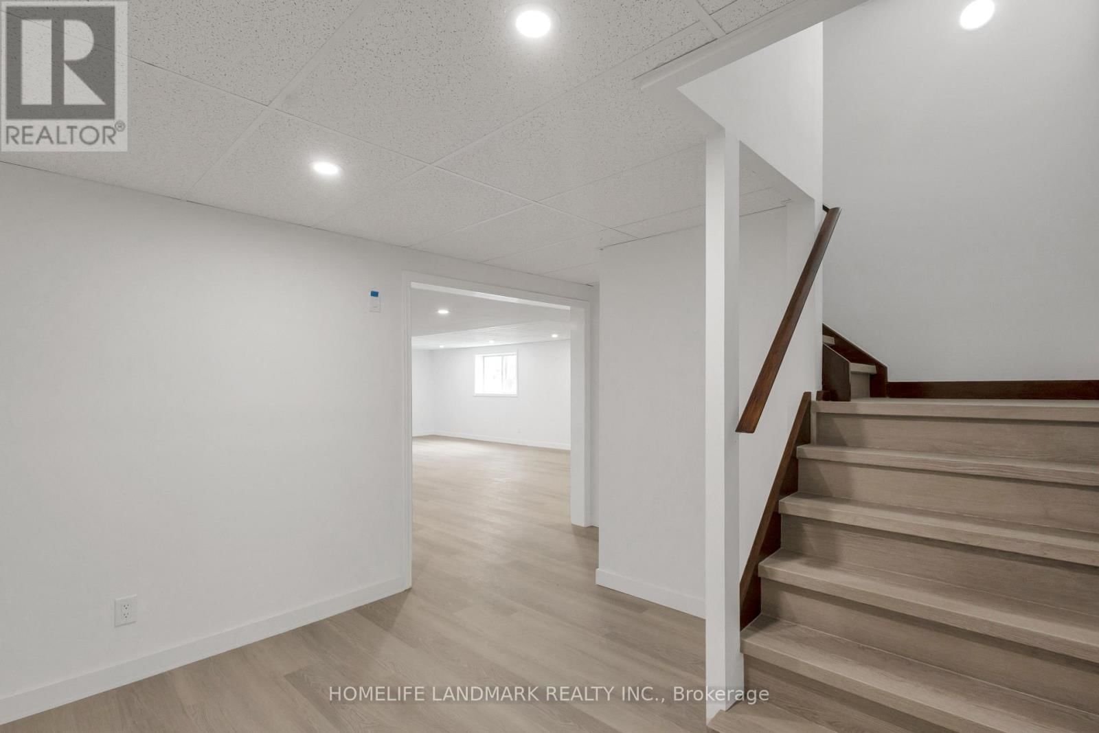 579 PARADISE CRESCENT Image 37