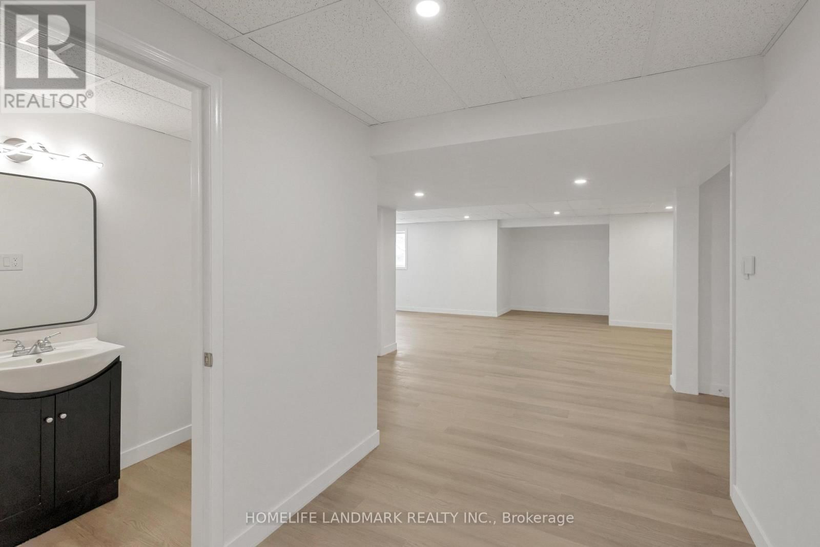 579 PARADISE CRESCENT Image 38