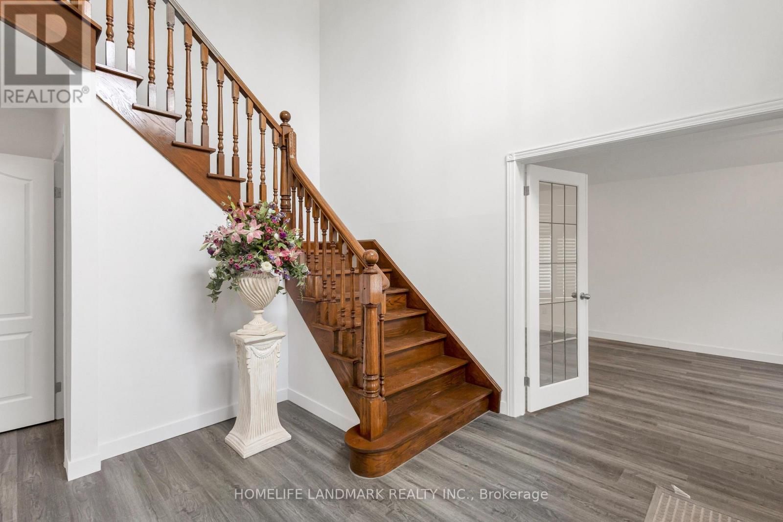 579 PARADISE CRESCENT Image 5