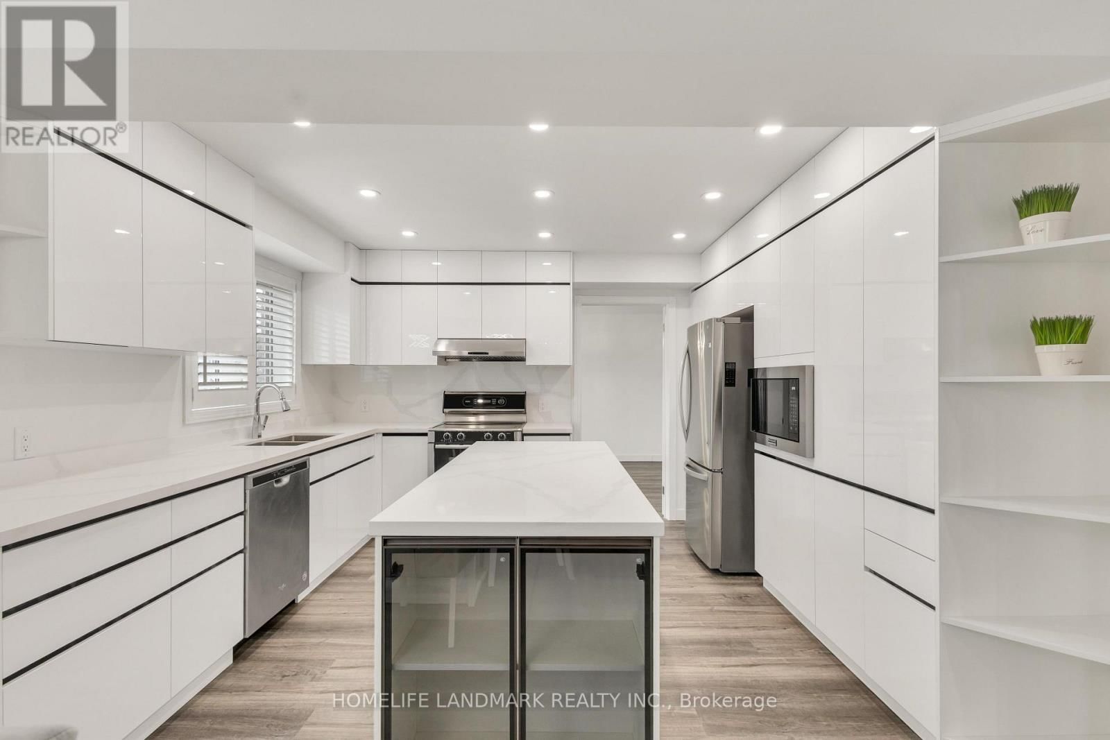 579 PARADISE CRESCENT Image 7