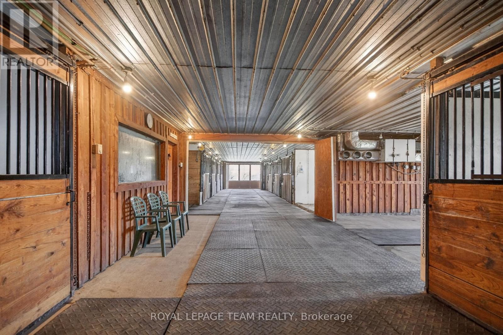 2867 STAGECOACH ROAD Image 40