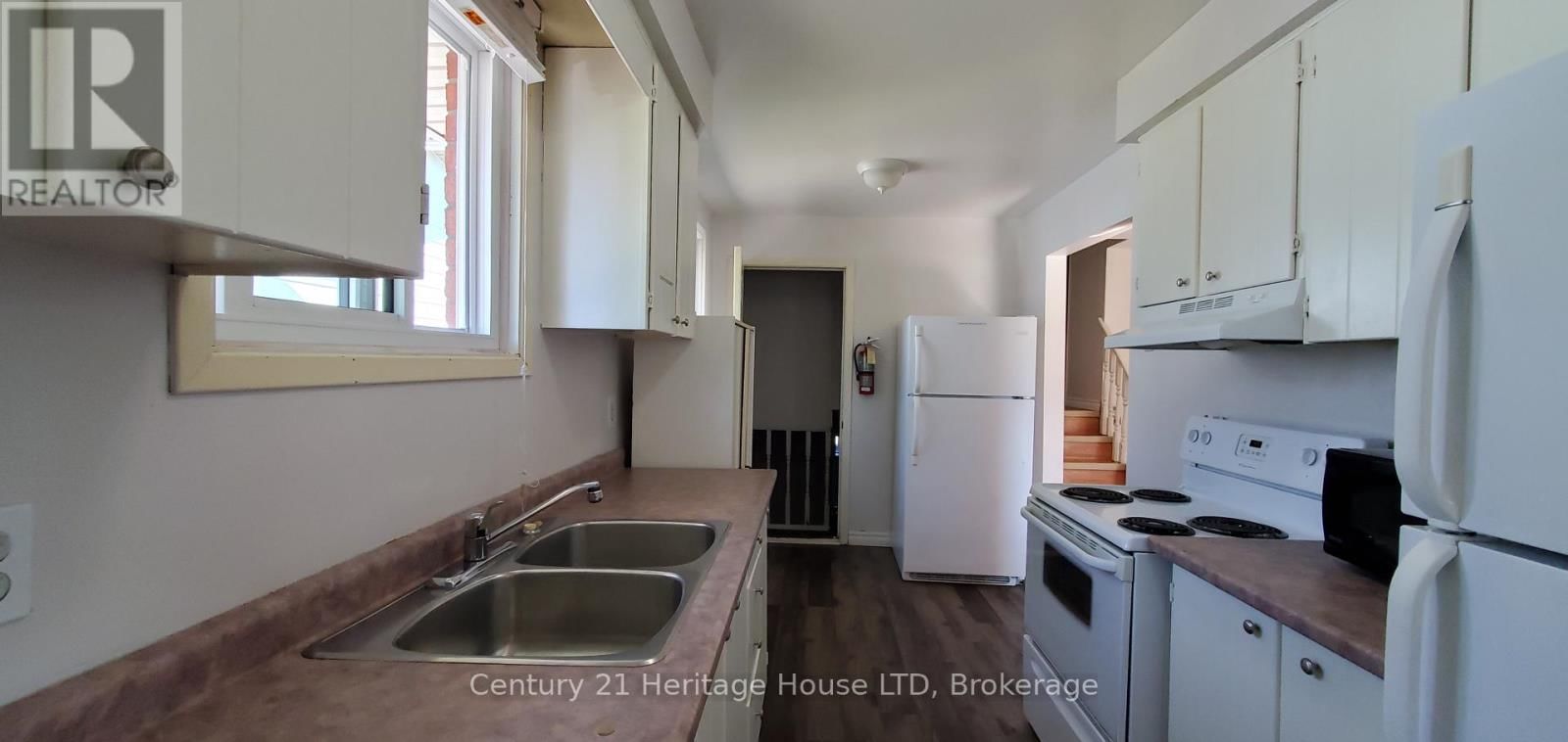 542 FIRST AVENUE NORTH Image 5