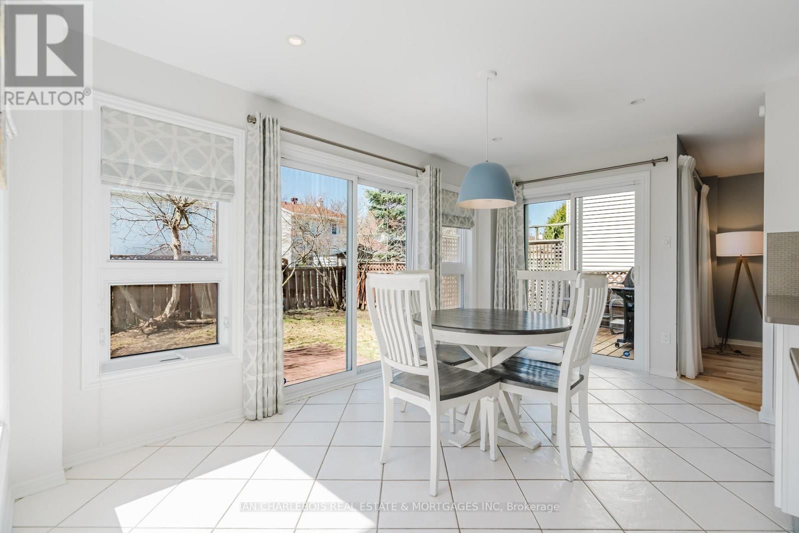 583 APOLLO WAY Image 16