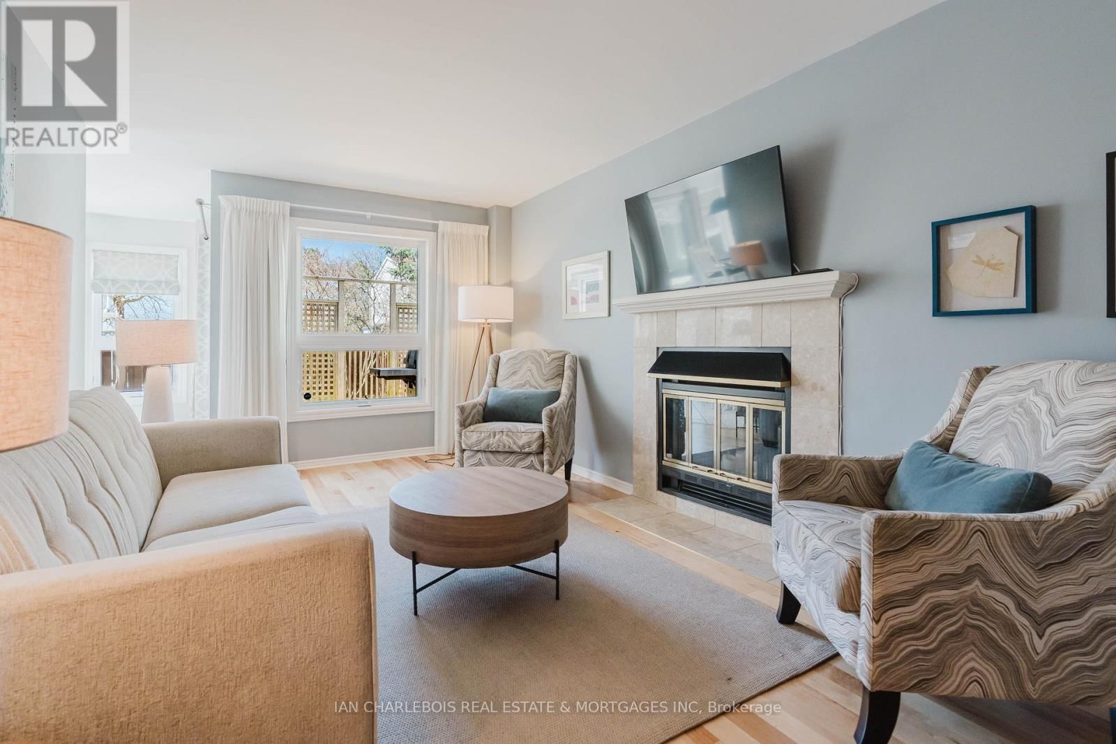 583 APOLLO WAY Image 23