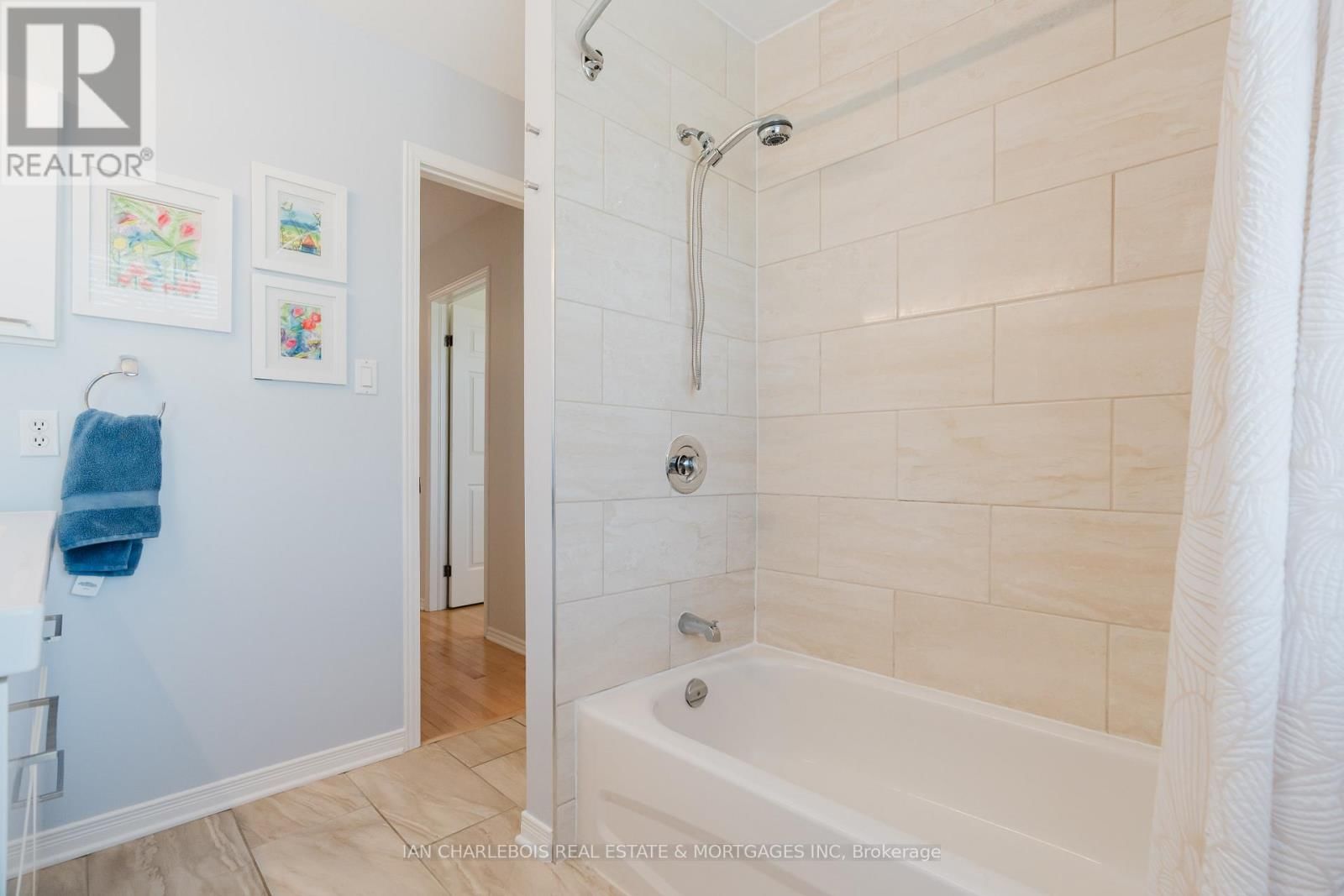 583 APOLLO WAY Image 35