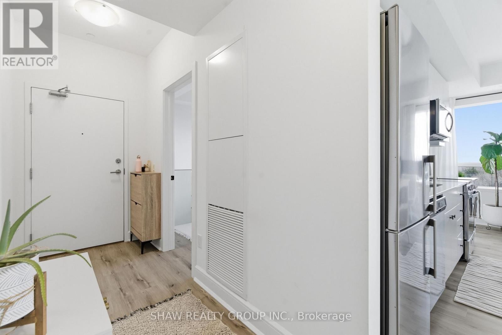 601 - 247 NORTHFIELD DRIVE Image 17