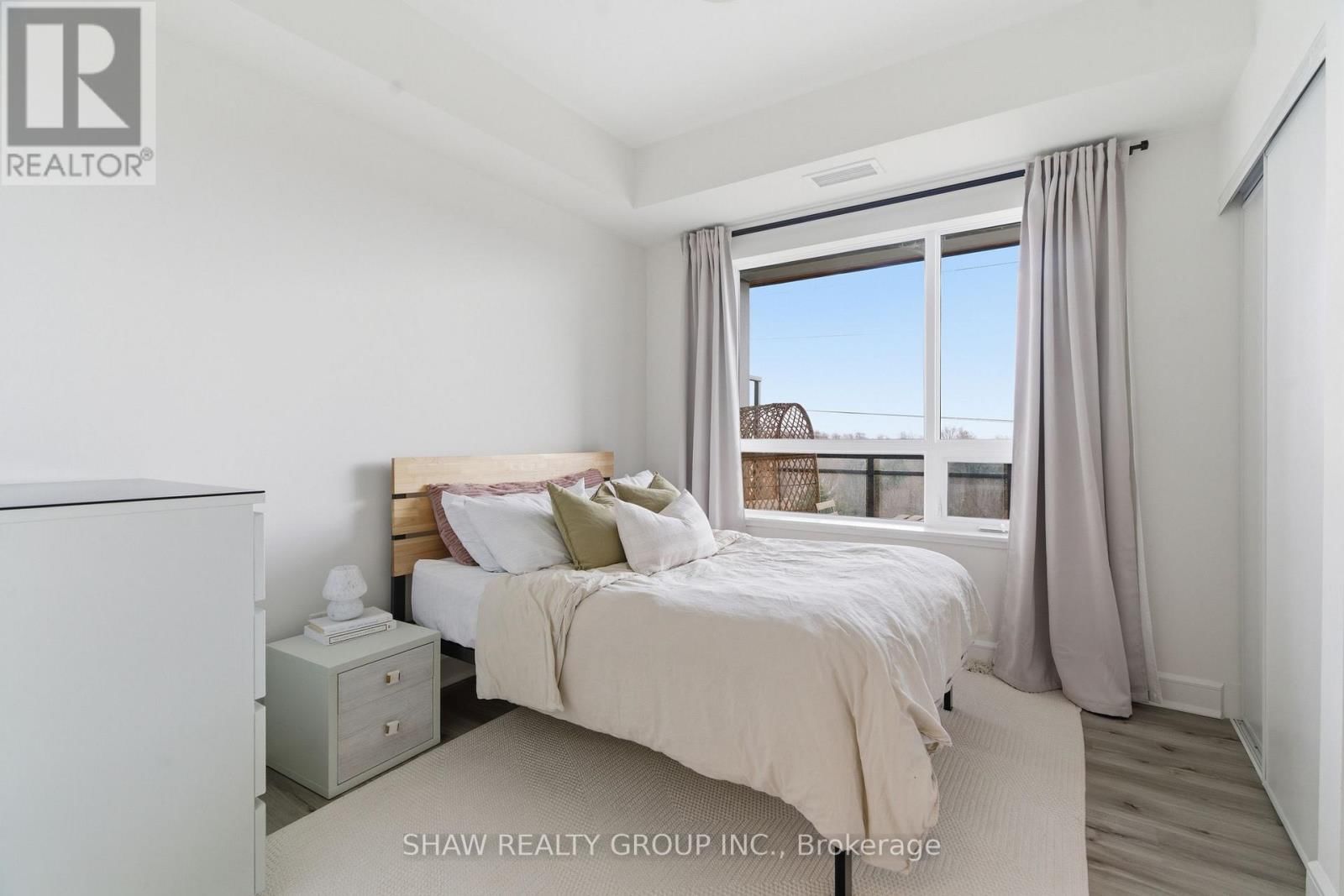 601 - 247 NORTHFIELD DRIVE Image 19