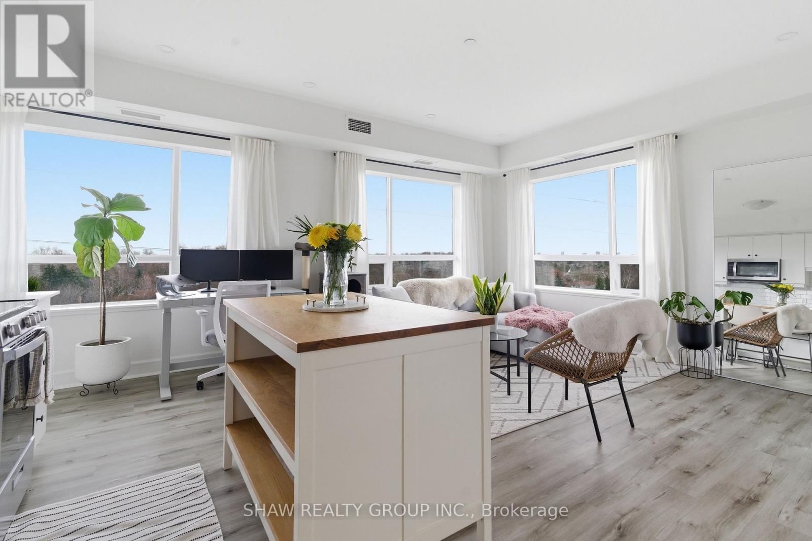 601 - 247 NORTHFIELD DRIVE Image 21