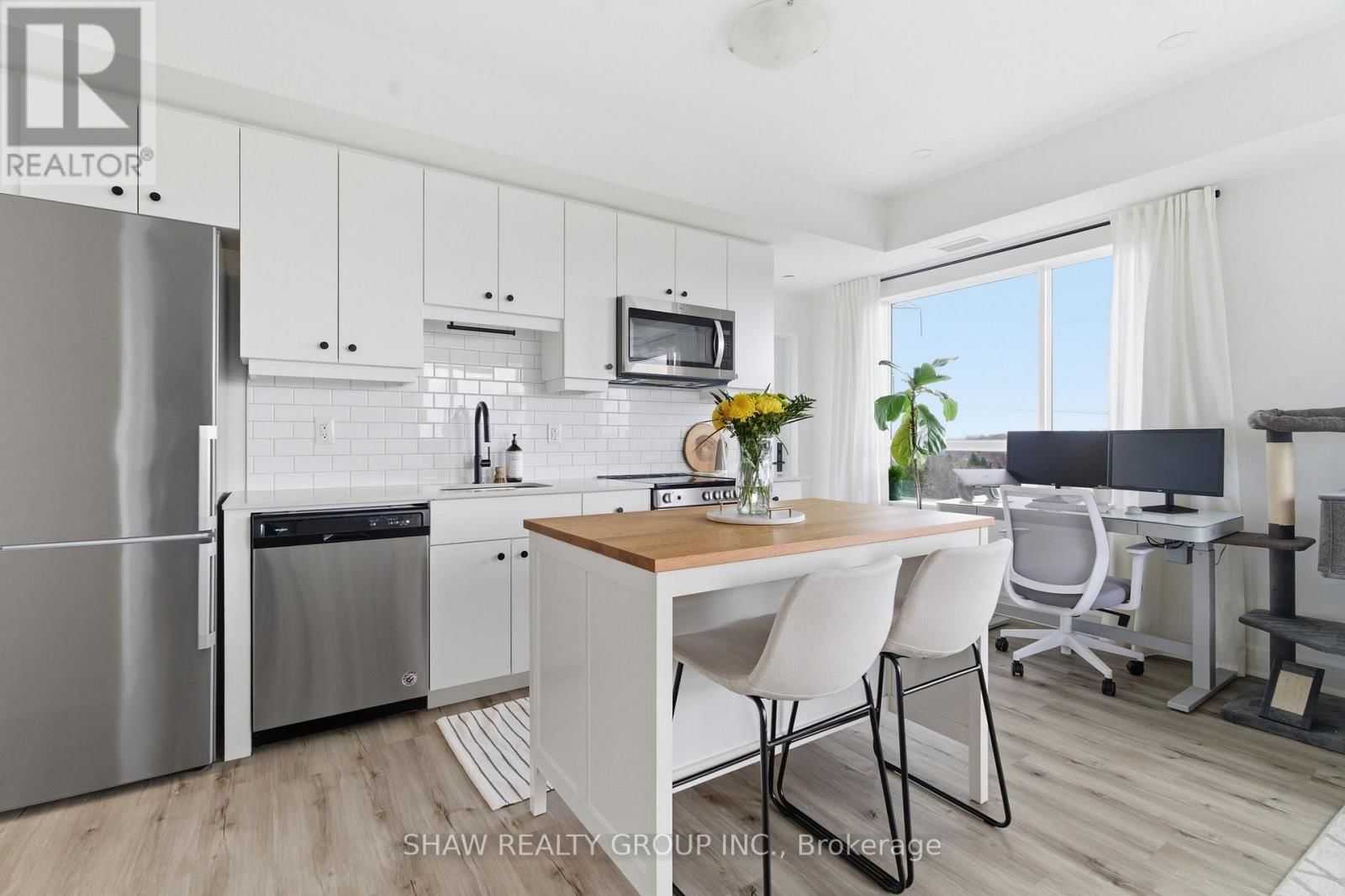 601 - 247 NORTHFIELD DRIVE Image 22