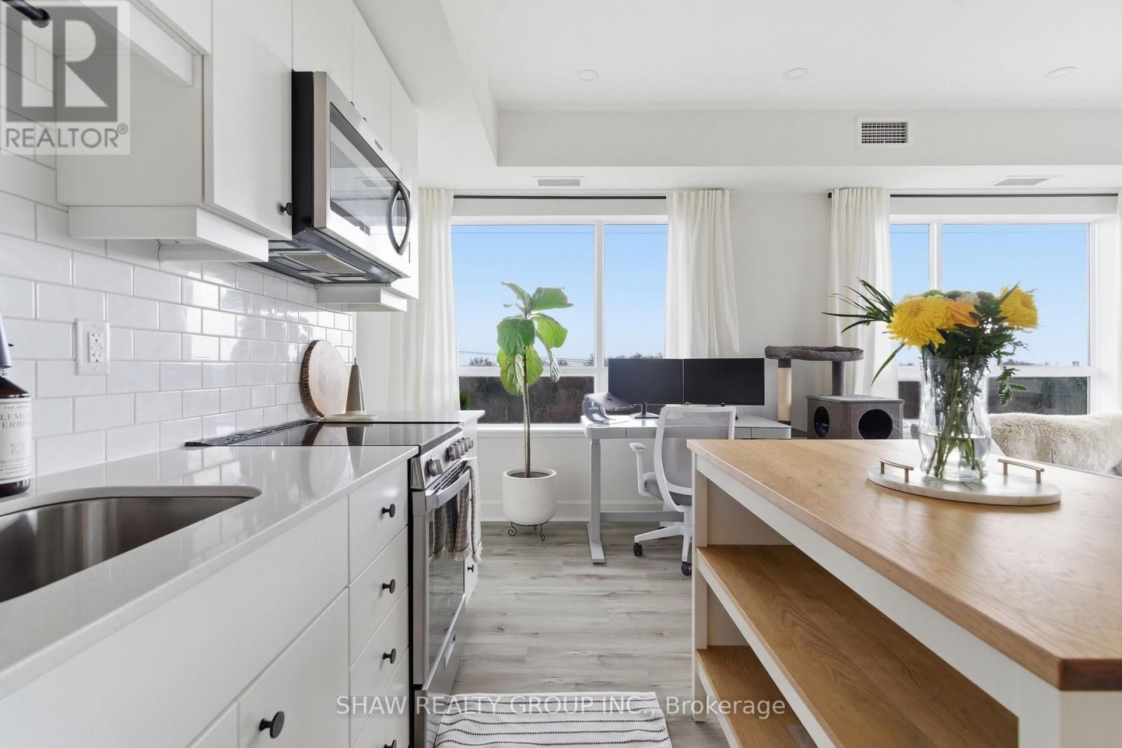 601 - 247 NORTHFIELD DRIVE Image 25