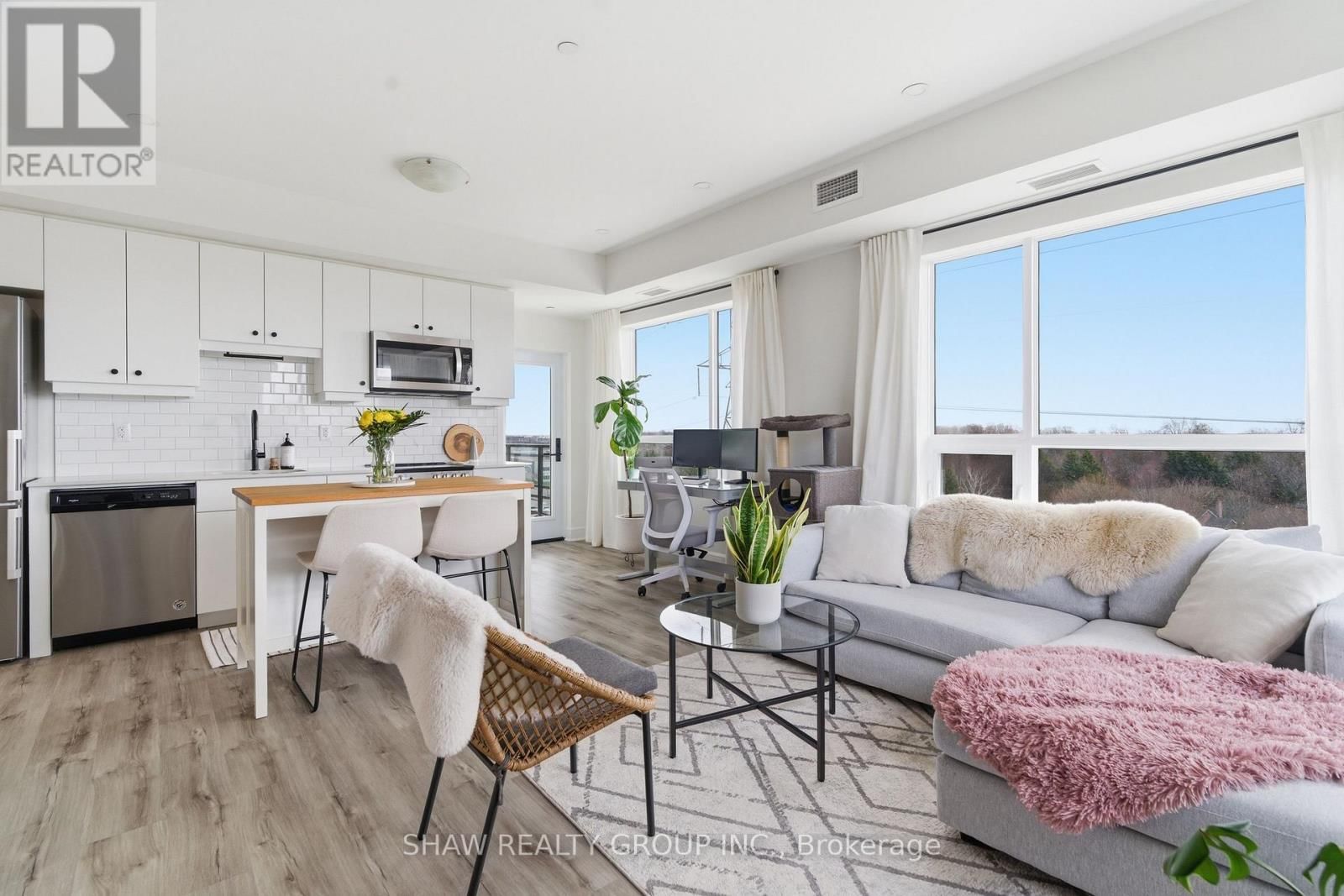 601 - 247 NORTHFIELD DRIVE Image 30