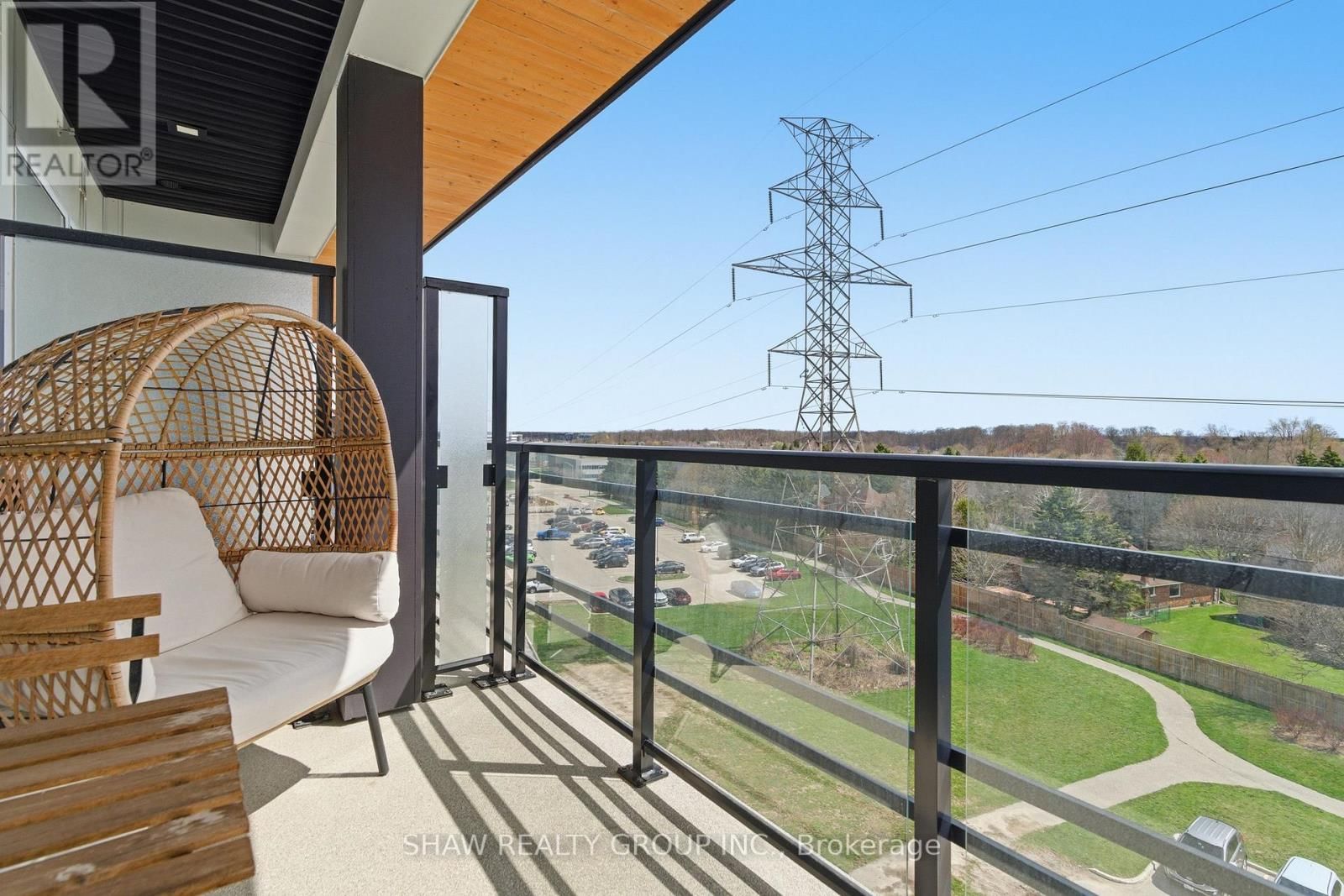 601 - 247 NORTHFIELD DRIVE Image 32