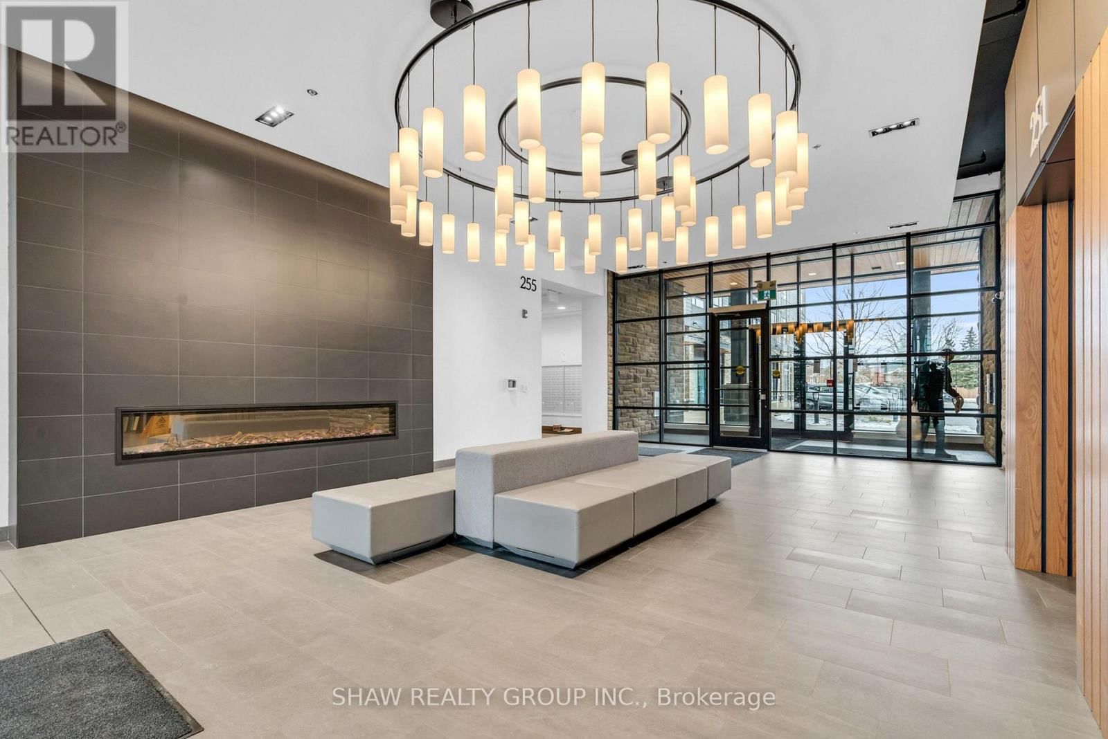 601 - 247 NORTHFIELD DRIVE Image 33