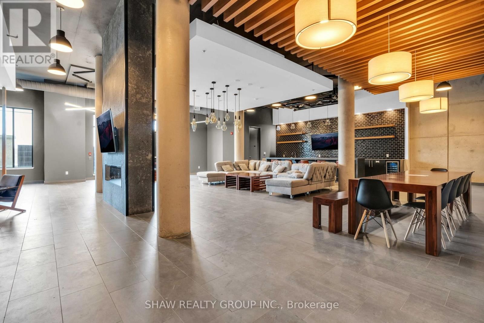 601 - 247 NORTHFIELD DRIVE Image 35