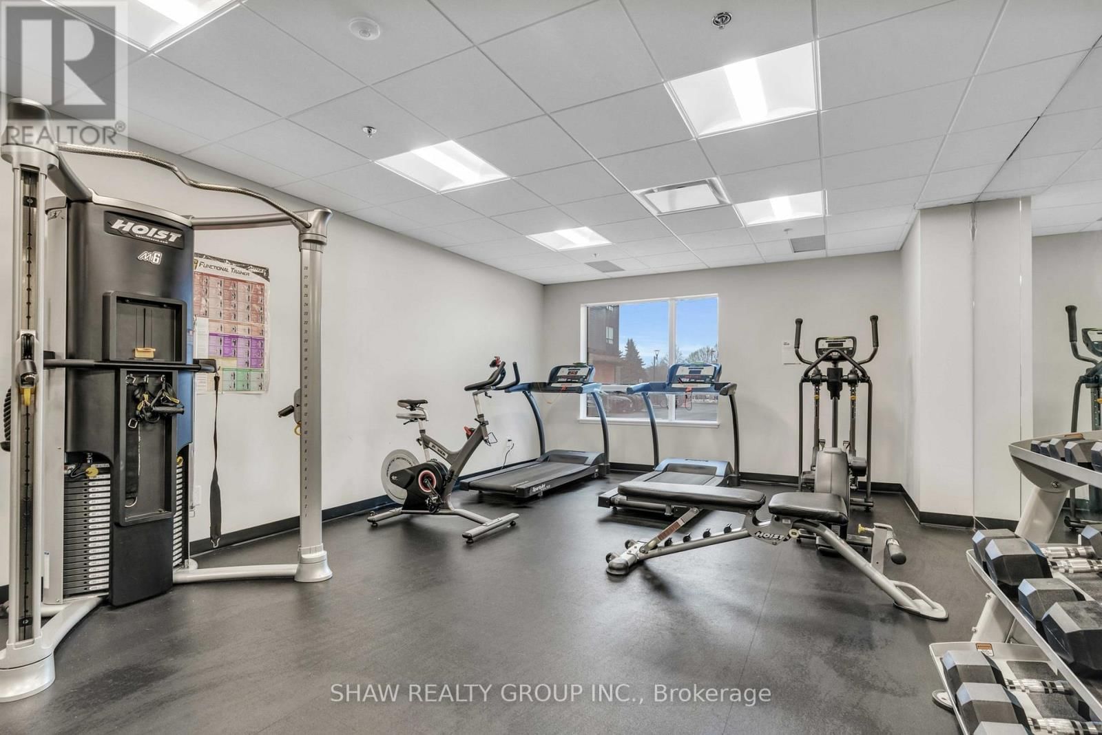 601 - 247 NORTHFIELD DRIVE Image 40